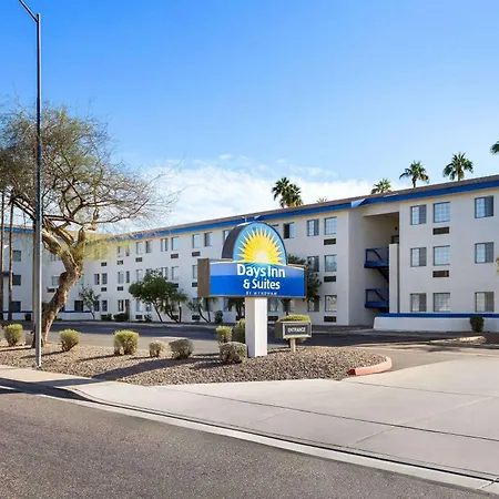 Days Inn & Suites By Wyndham Mesa Near Phoenix